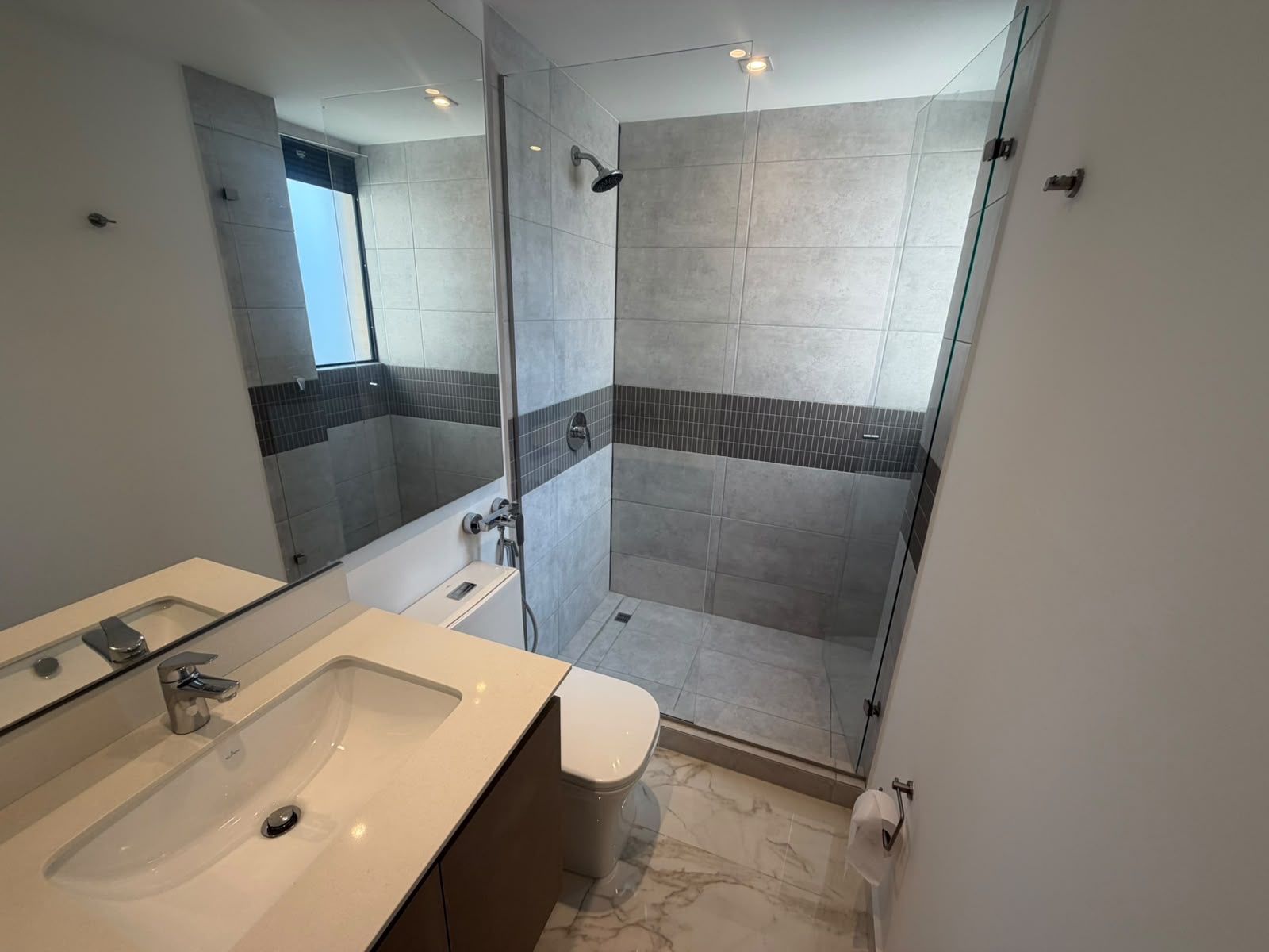 APARTAMENTO EN ARRIENDO UBICADO EN MEDELLÍN SECTOR POBLADO - 12