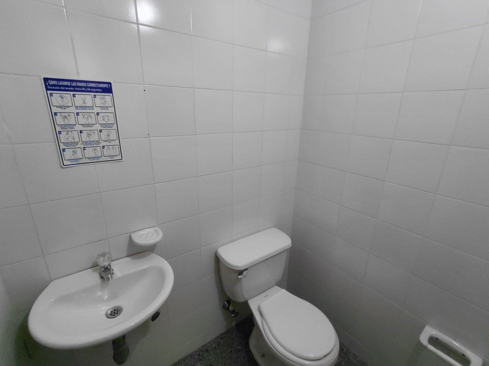 OFICINA EN ARRIENDO UBICADO EN MEDELLIN SECTOR GUAYABAL - 13