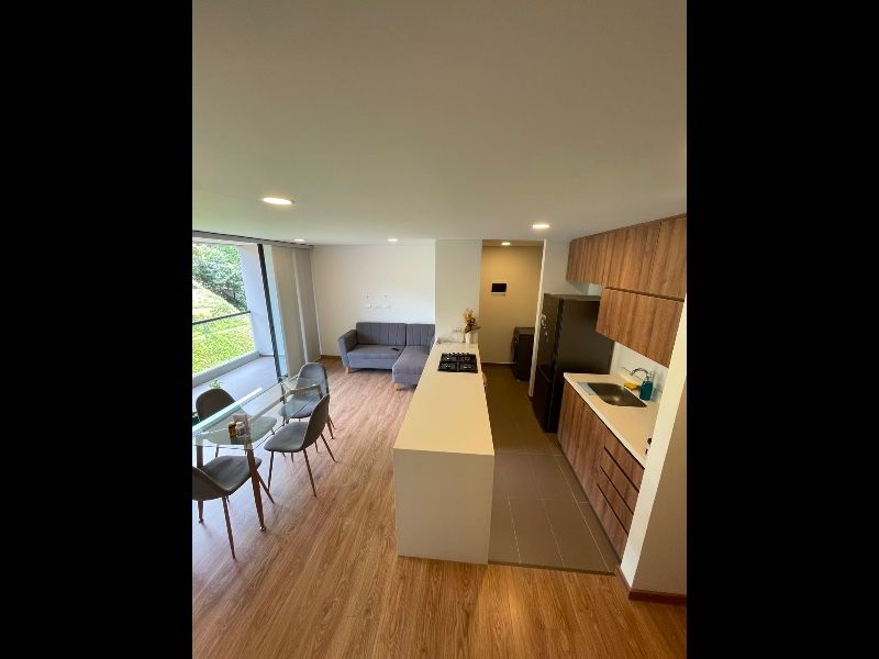 APARTAMENTO AMOBLADO EN ARRIENDO UBICADO EN ENVIGADO SECTOR EL TRIANON - 2