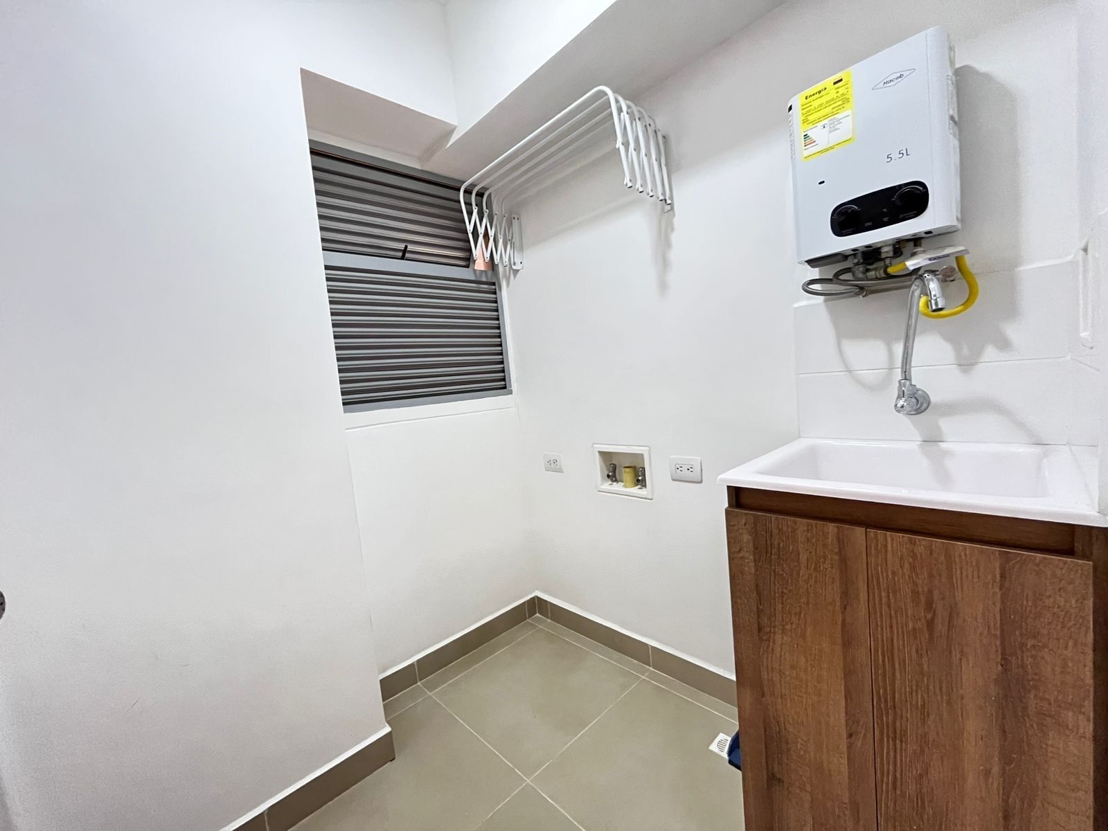 APARTAMENTO EN ARRIENDO UBICADO EN SABANETA SECTOR TRES ESQUINAS - 11
