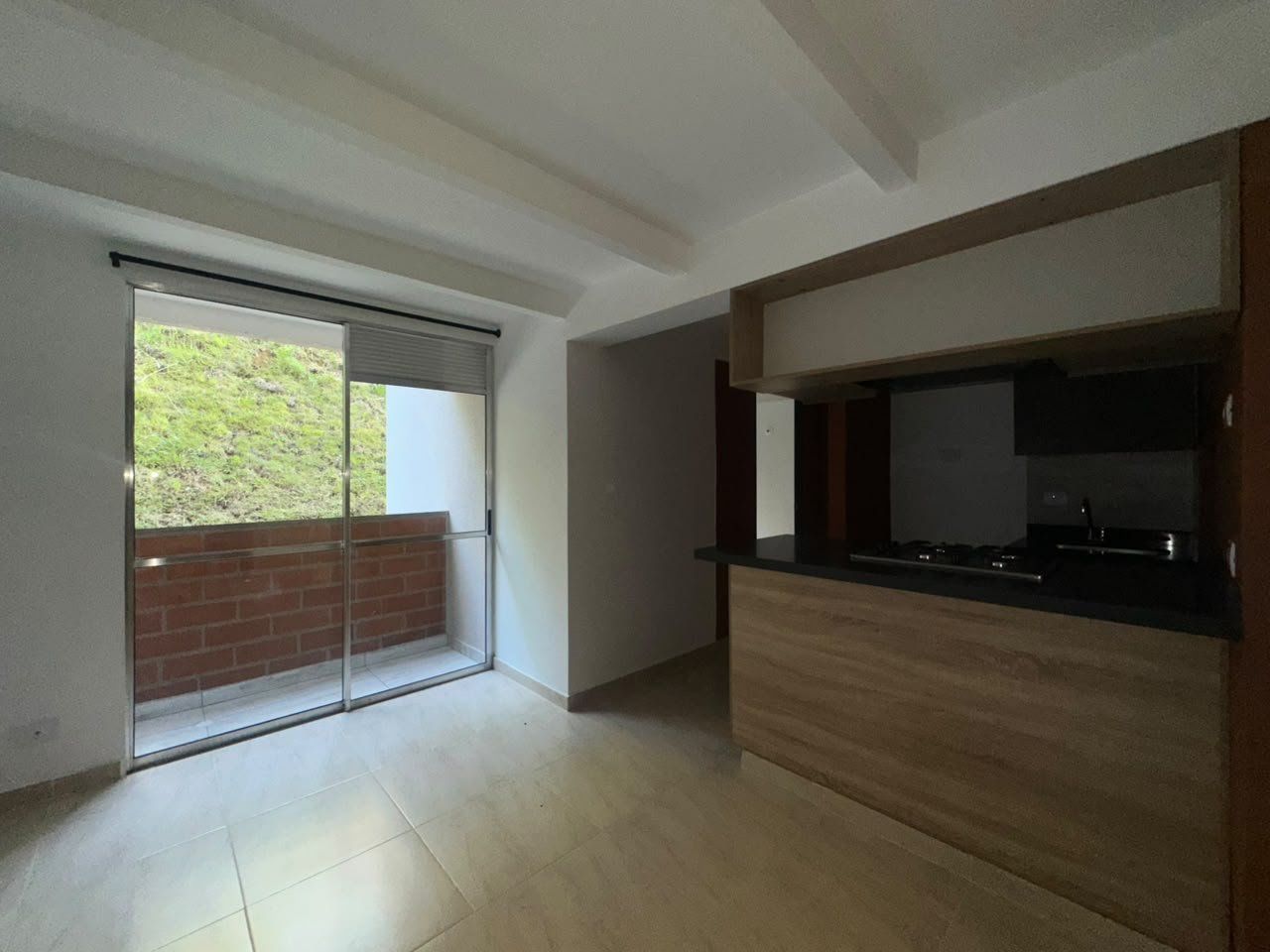 APARTAESTUDIO EN ARRIENDO UBICADO EN MEDELLÍN SECTOR ROBLEDO PAJARITO 