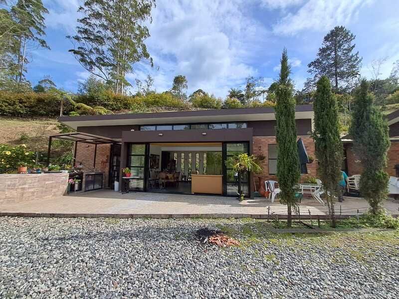 CASA CAMPESTRE EN VENTA UBICADA EN RIONEGRO SECTOR PONTEZUELA