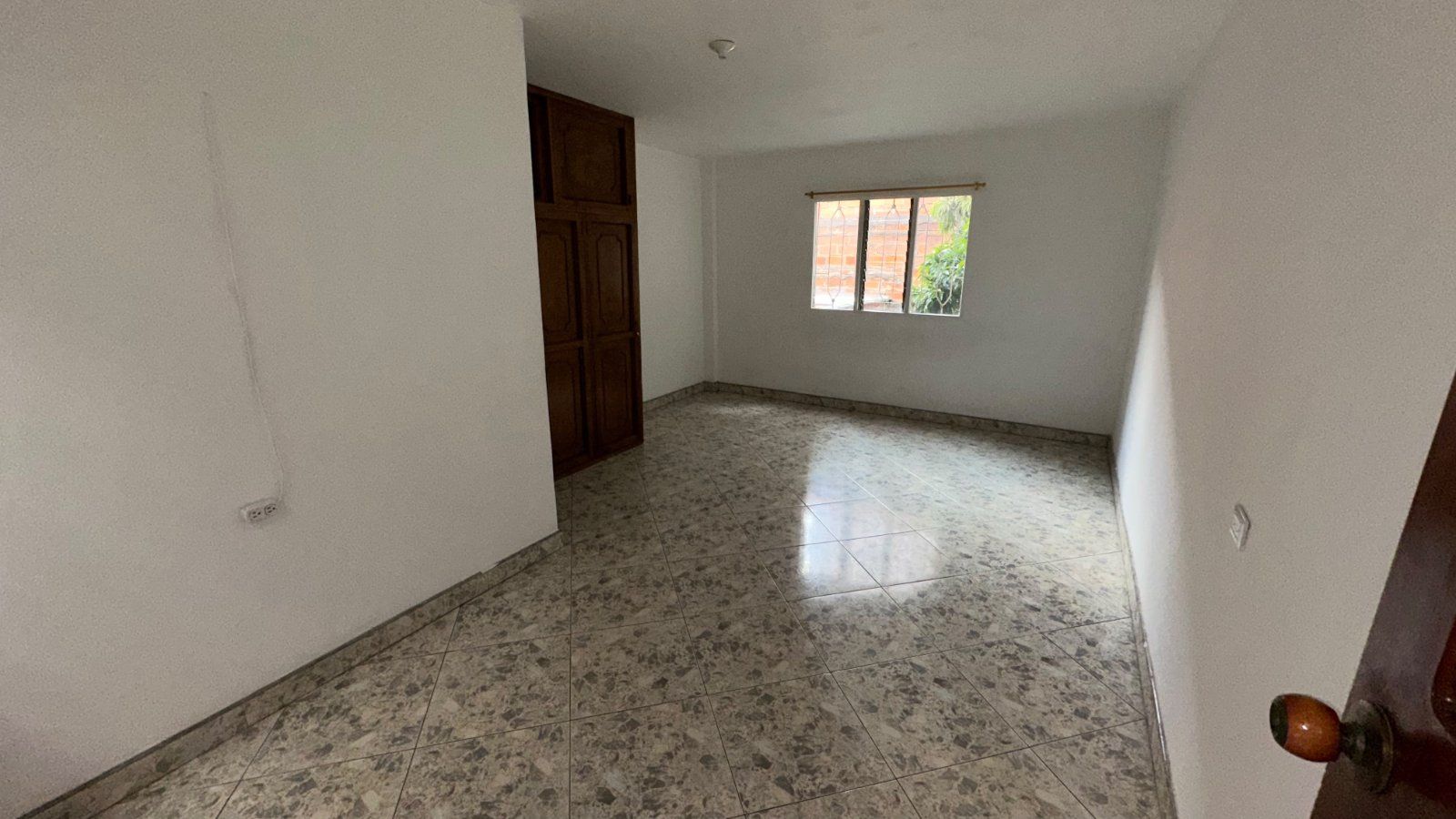 CASA EN ARRIENDO UBICADA EN BELLO SECTOR MANCHESTER - 7