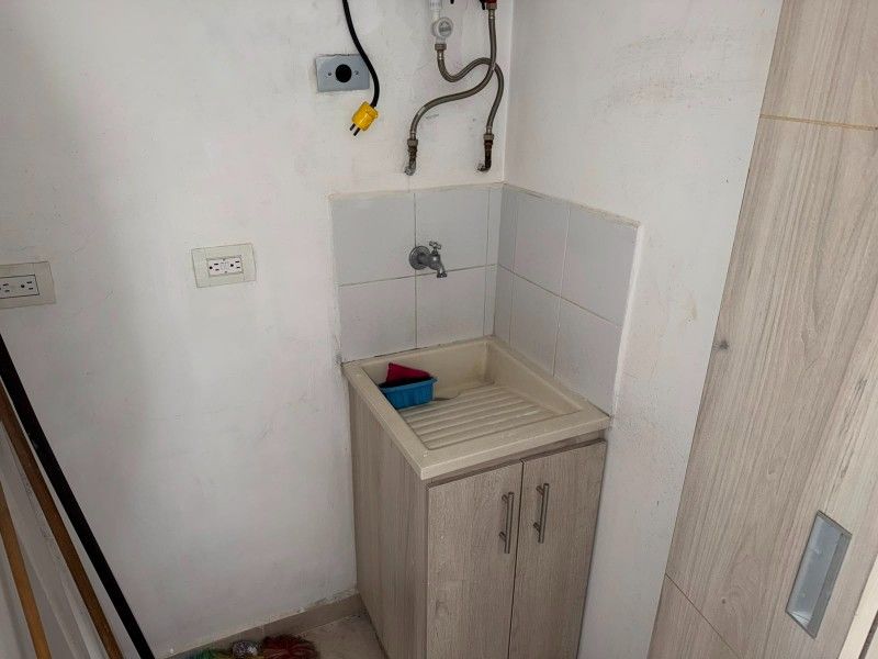 APARTAESTUDIO EN VENTA UBICADO EN MEDELLIN SECTOR LOMA DE LOS BERNAL - 8