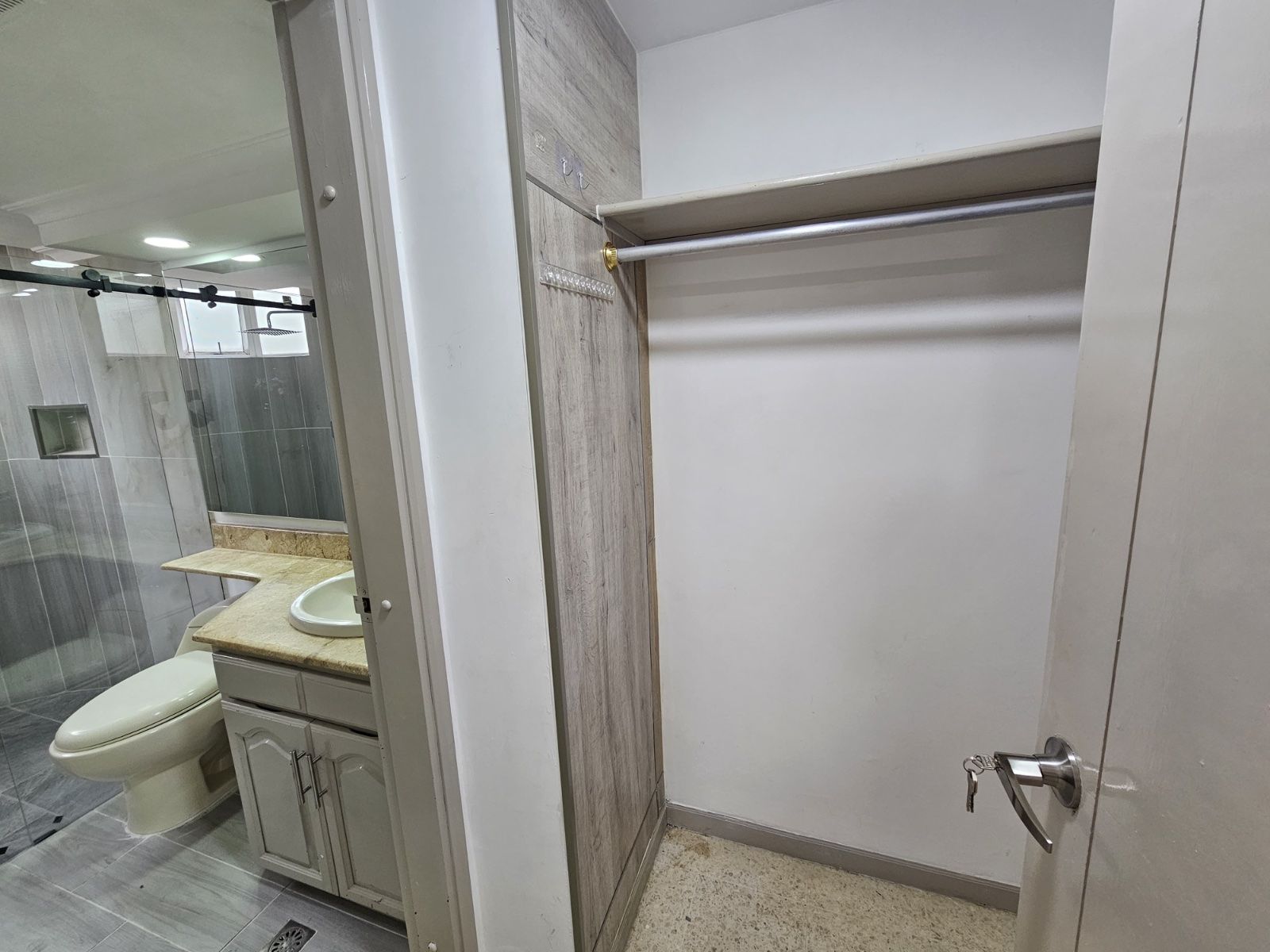APARTAMENTO EN ARRIENDO UBICADO EN MEDELLÍN SECTOR POBLADO - 6